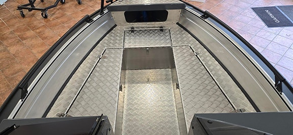 Silver Shark BRX 2026 / Yamaha F115LB 4 of 9