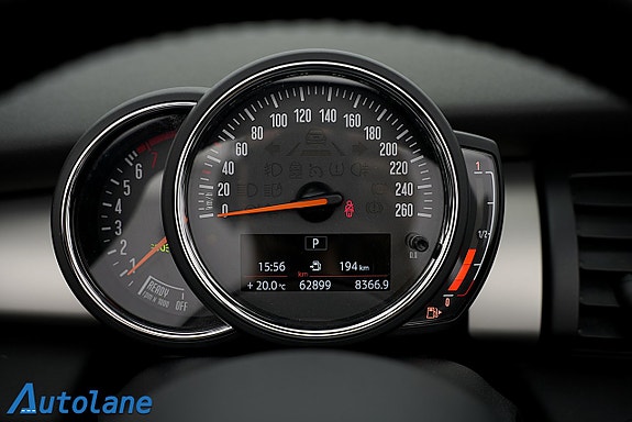 MINI Cooper 25 of 30