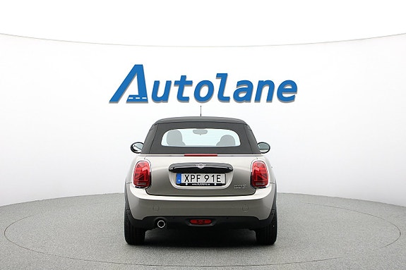 MINI Cooper 13 of 30