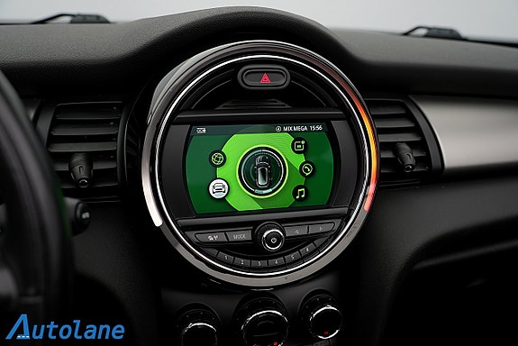 MINI Cooper 27 of 30