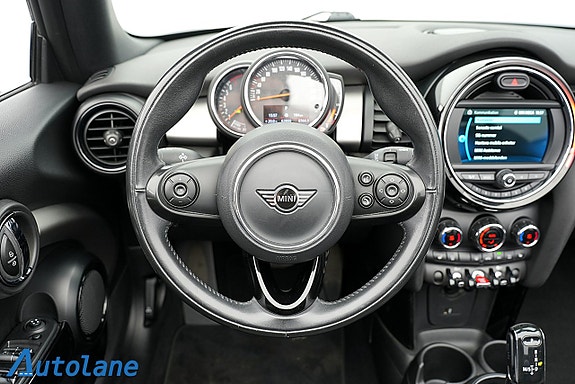 MINI Cooper 21 of 30