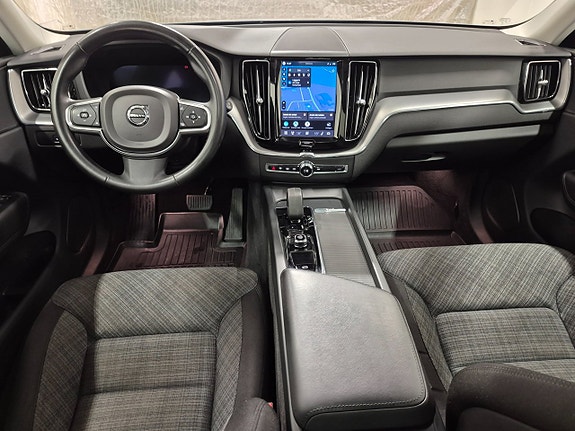 Volvo XC60 6 of 12