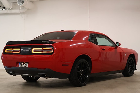 Dodge Challenger 5 of 5