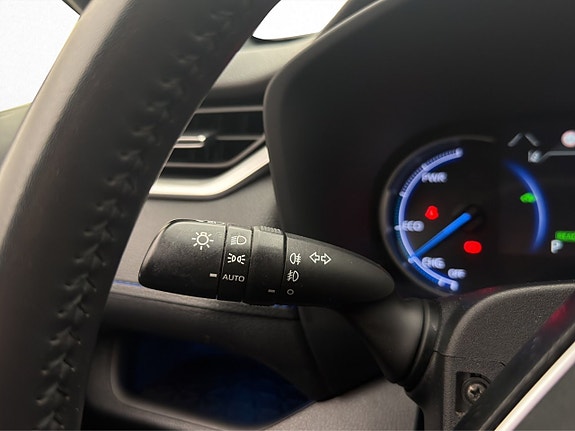 Toyota RAV4 17 of 30