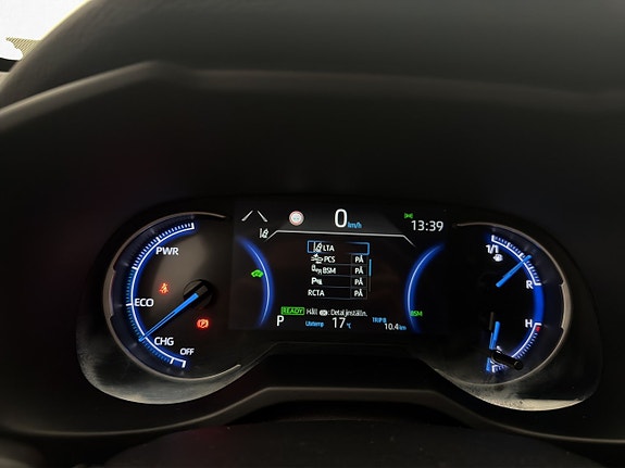Toyota RAV4 19 of 30