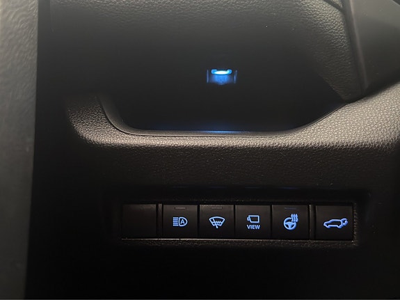 Toyota RAV4 16 of 30