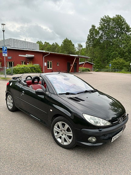 Peugeot 206 CC 2 of 5