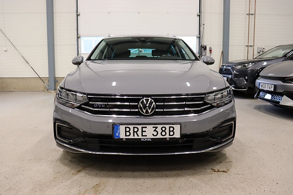 Volkswagen Passat 3 of 5