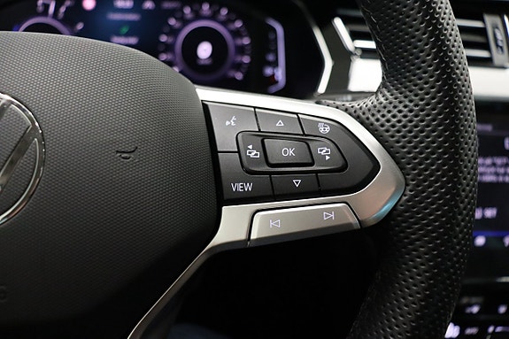 Volkswagen Passat 19 of 27