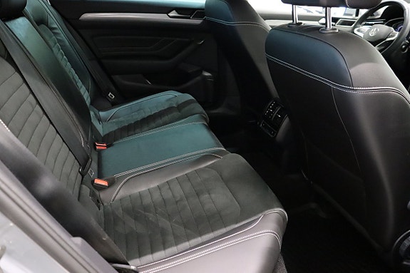 Volkswagen Passat 14 of 27