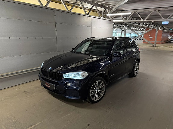 BMW X5 3 of 5