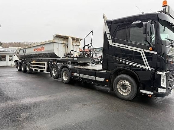 Volvo FH 64 T 2 of 18