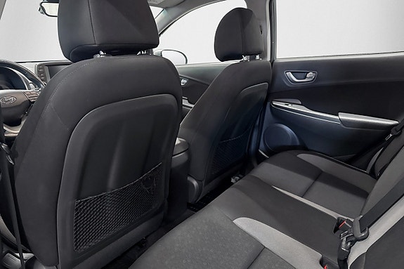 Hyundai Kona 12 of 24