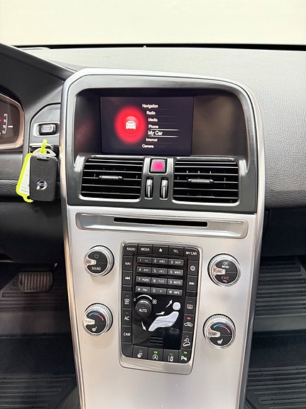 Volvo XC60 12 of 14