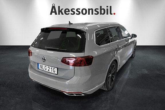 Volkswagen Passat 5 of 5