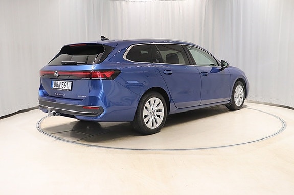 Volkswagen Passat 4 of 5