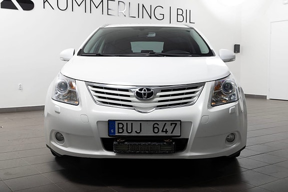 Toyota Avensis 8 of 19