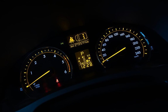 Toyota Avensis 19 of 19
