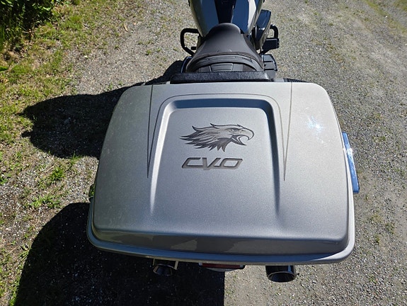 Harley-Davidson Street Glide CVO FLHXSE 7 of 22