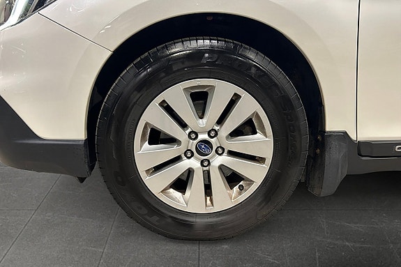 Subaru Outback 16 of 17