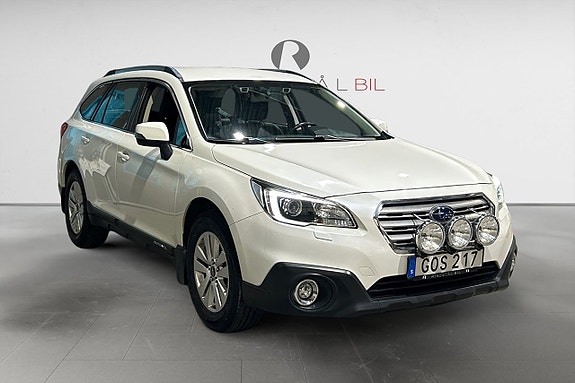 Subaru Outback 8 of 17
