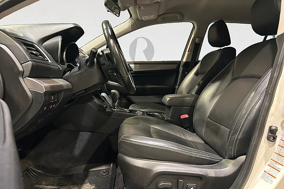 Subaru Outback 10 of 17
