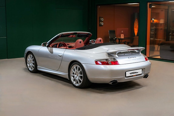 Porsche 911 3 of 5