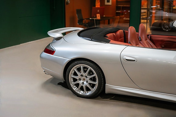 Porsche 911 10 of 28