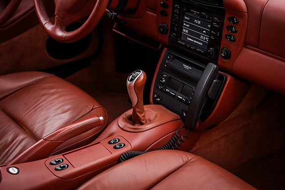 Porsche 911 25 of 28