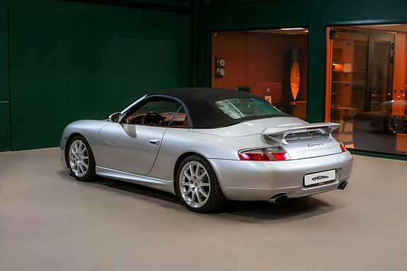 Porsche 911 11 of 28