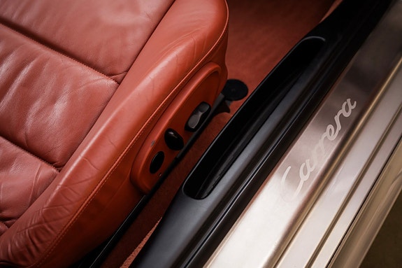 Porsche 911 26 of 28