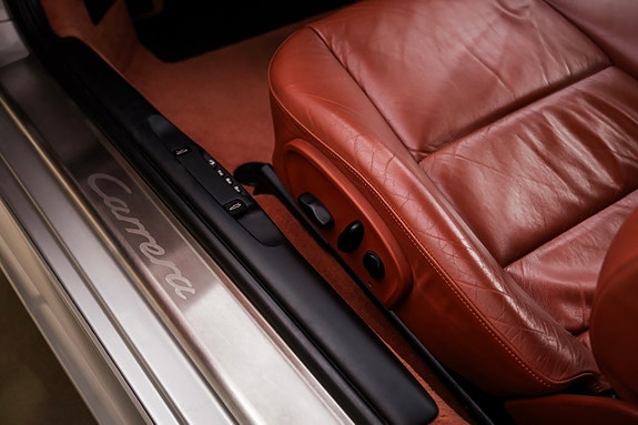 Porsche 911 15 of 28
