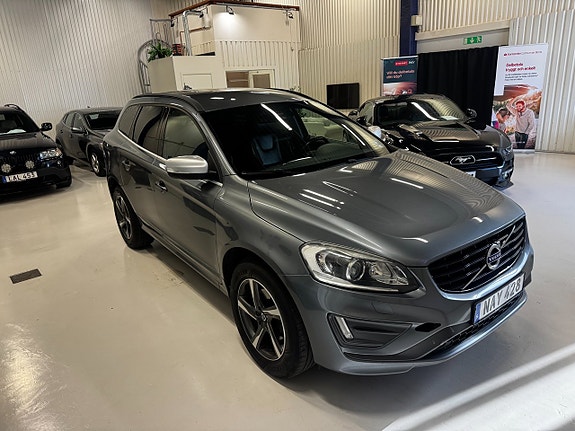 Volvo XC60 2 of 5