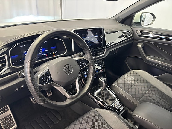 Volkswagen T-Roc 12 of 14