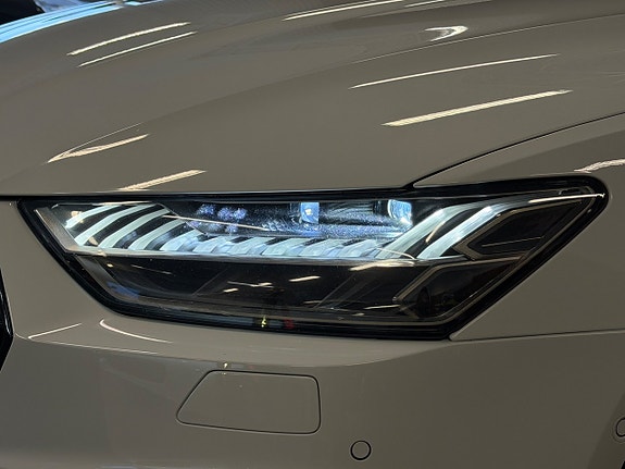 Audi A7 4 of 5
