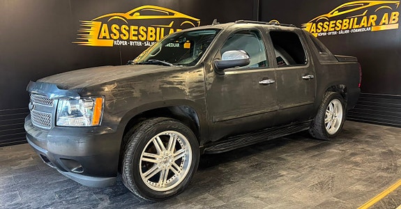 Chevrolet Avalanche 9 of 22