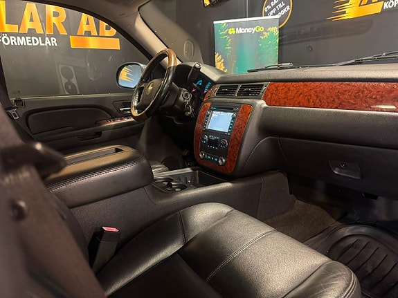 Chevrolet Avalanche 21 of 22