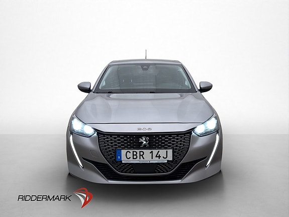 Peugeot e-208 2 of 5
