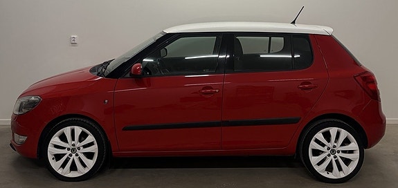 Skoda Fabia 2 of 9