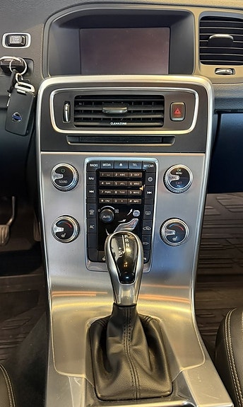 Volvo V60 9 of 12