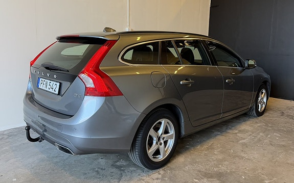 Volvo V60 5 of 12