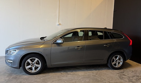 Volvo V60 3 of 12