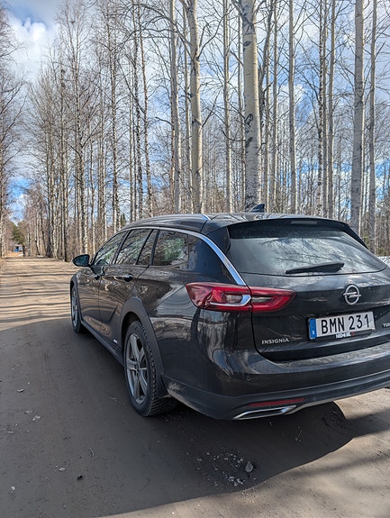 Opel Insignia Country Tourer 3 of 5