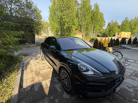 Porsche Cayenne Coupe 3 of 5