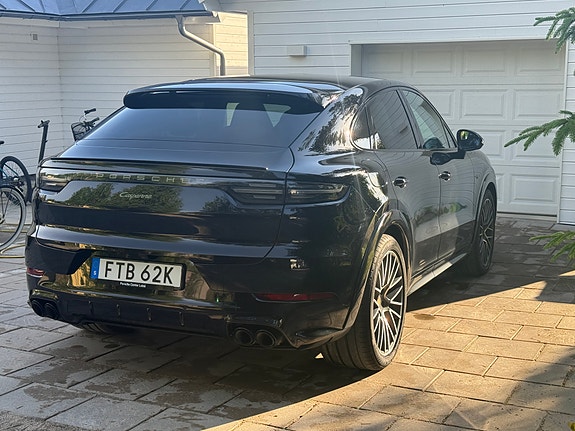 Porsche Cayenne Coupe 4 of 5