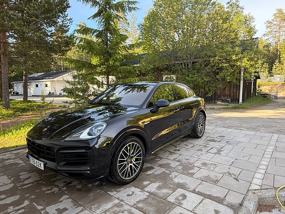 Porsche Cayenne Coupe 2 of 5