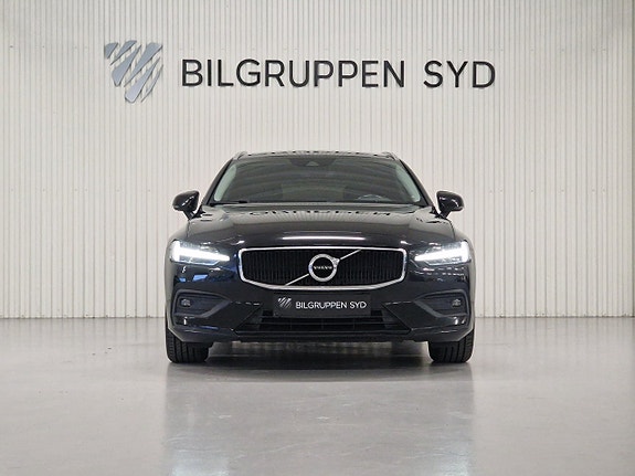 Volvo V60 2 of 22