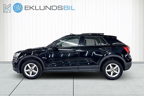 Audi Q2 2 of 5