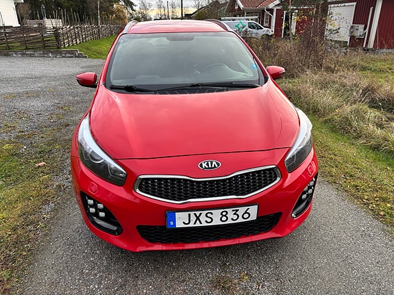 Kia Ceed 2 of 5