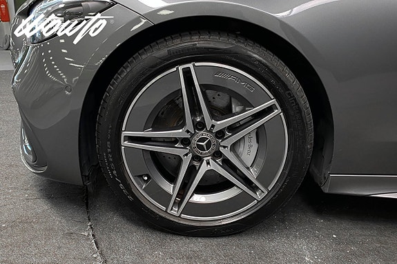 Mercedes-Benz C200 18 of 19